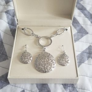 Silver Necklace & Earring Set